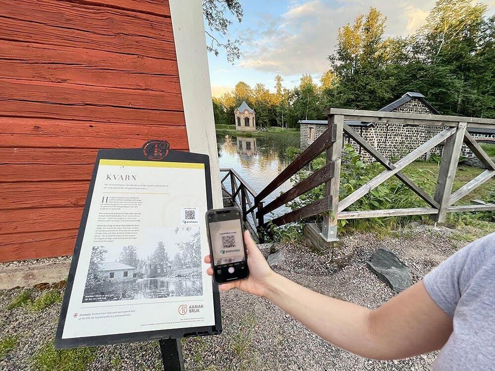 Guidad tur med audioguide - scannad med QR-kod direkt till Pixelvoice talande bilder.